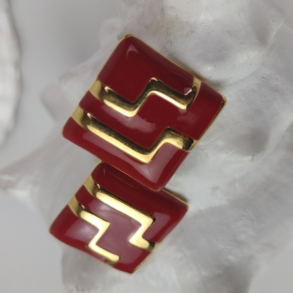 Red & Gold Tone Raised Graphic Enameled Pierced Earrings - Picture 3 of 6